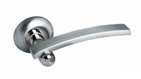 Ручка межкомнатная (с защелкой) Код: LSC