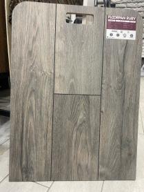 Дуб Бенуа 12мм 33класс